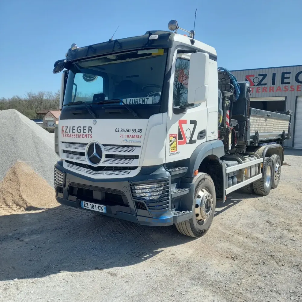 CAMION GRUE 1