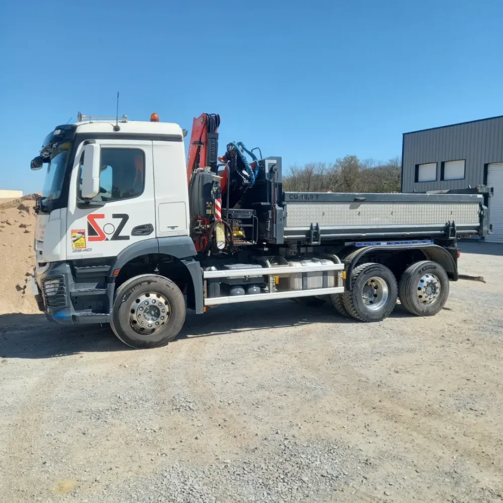 CAMION GRUE 2